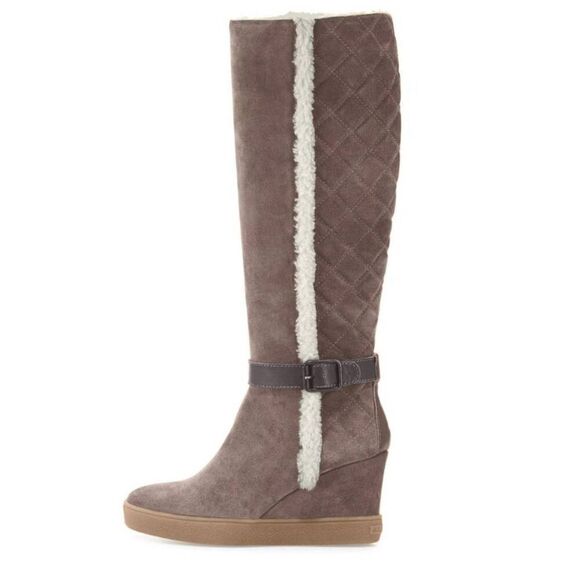 AQUATALIA Callie Faux-Shearling Wedge Boot Size 7.5 - Picture 1 of 11